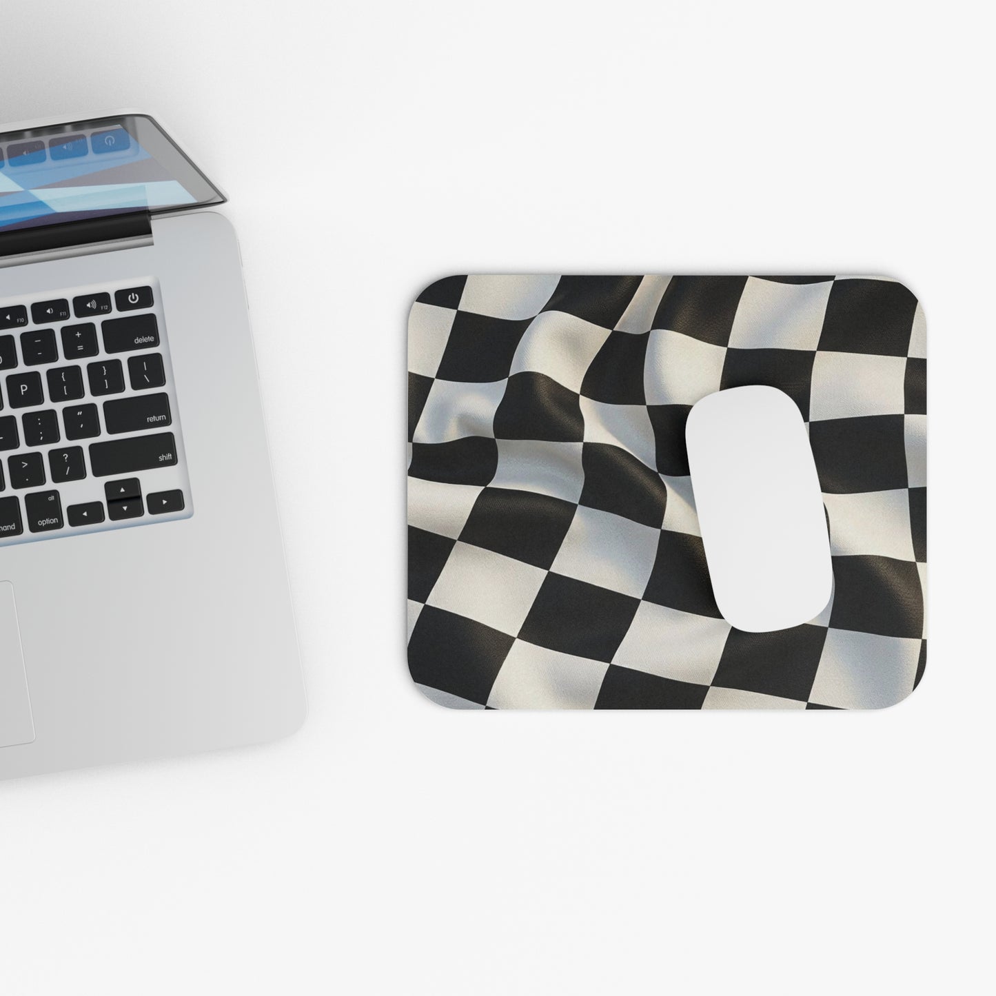 Racing Checkered Flag Mouse Pad – Black & White Retro Track Design