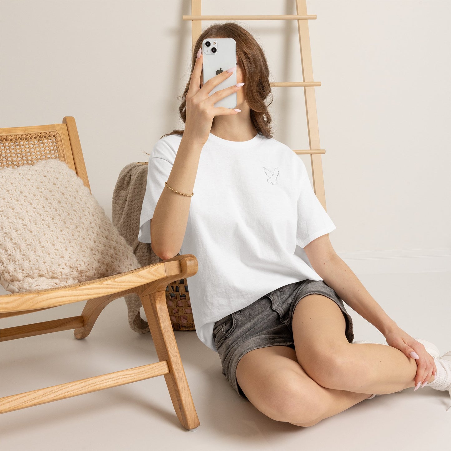 Bunny Outline Tee — Minimal Floral Rabbit Graphic T‑Shirt