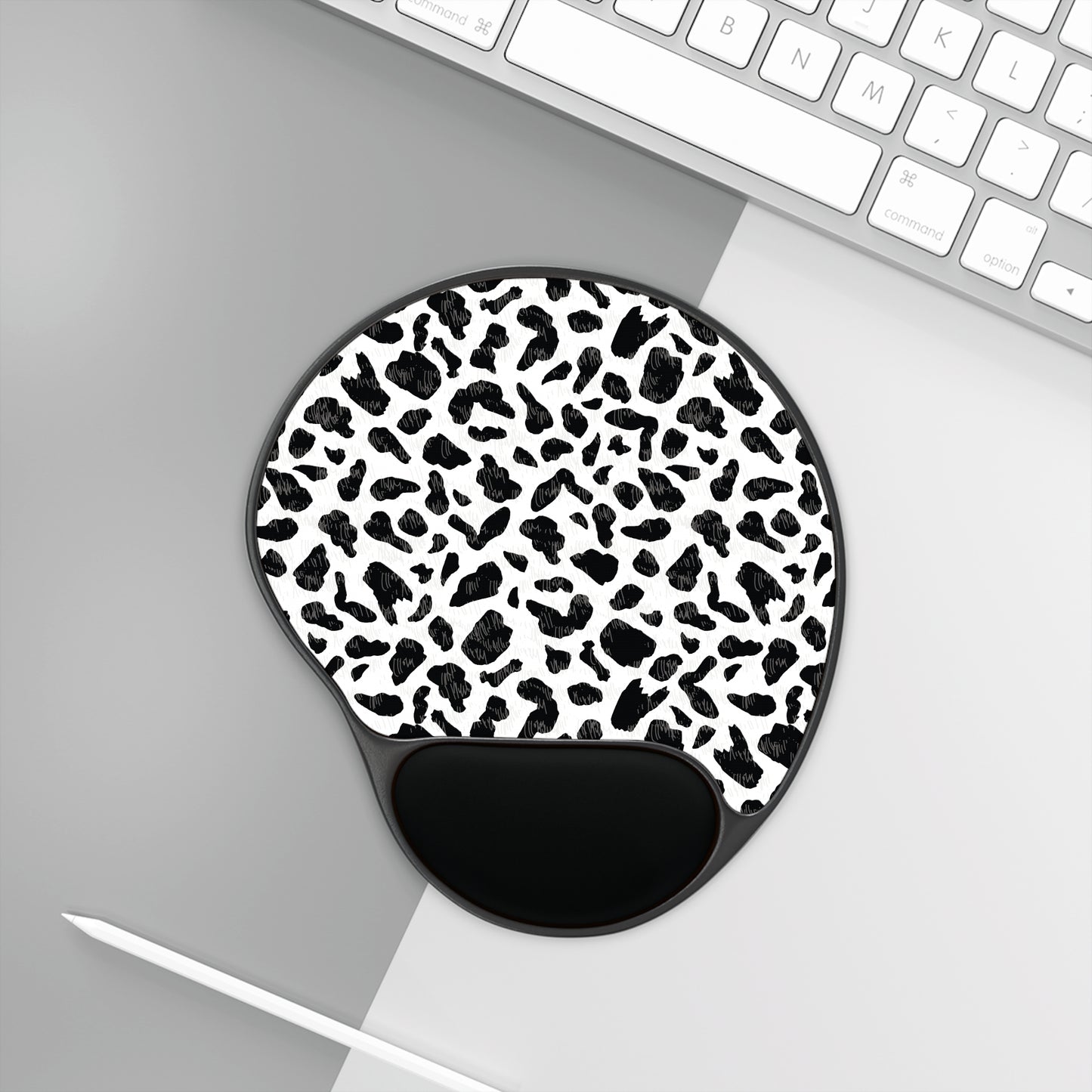 Black & White cow print Mouse Pad with Gel Wrist Rest