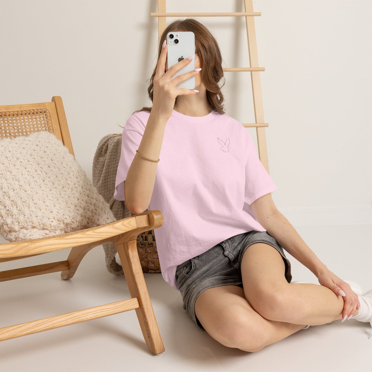Bunny Outline Tee — Minimal Floral Rabbit Graphic T‑Shirt